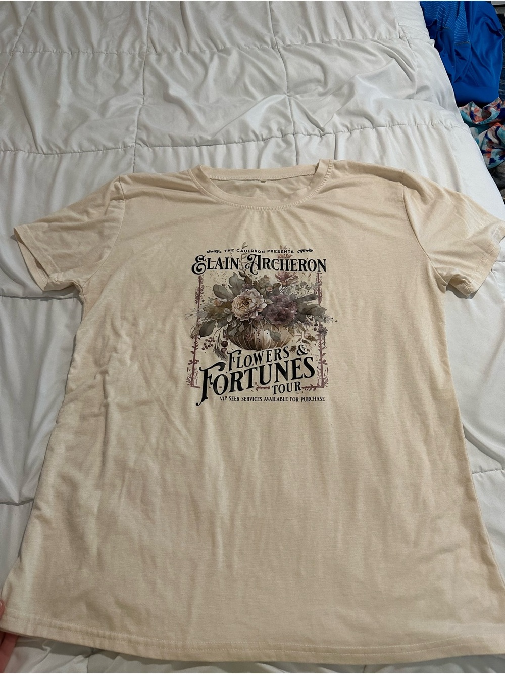 ACOTAR Elain Flowers & Fortunes Tour Beige Graphic Tee